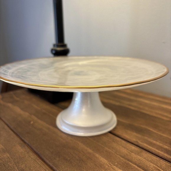 Small Frosted Gold Edge 8 1/4 Inch Round Pedestal Cake Plate. Cakes Treats - Picture 13 of 13